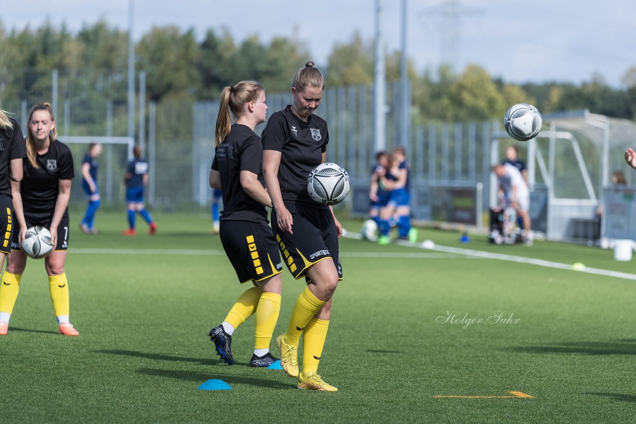 Bild 82 - Saisonstart Oberliga